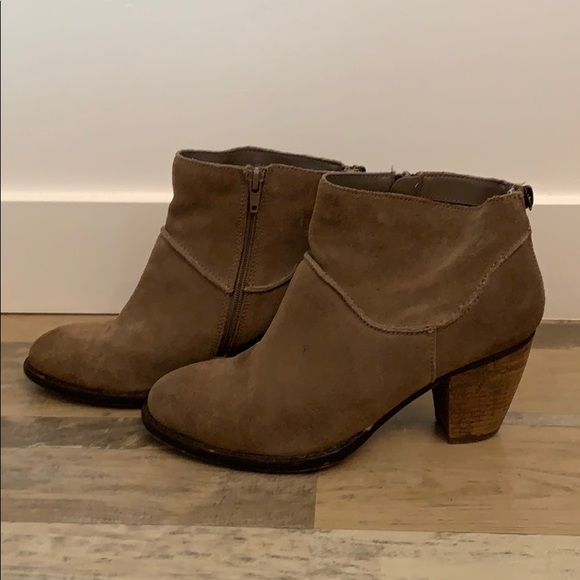 Steve Madden Booties - Picture 3 of 7